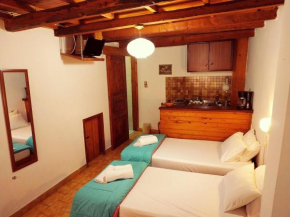 Room in Guest room - Guesthouse Chryssoula Room No1